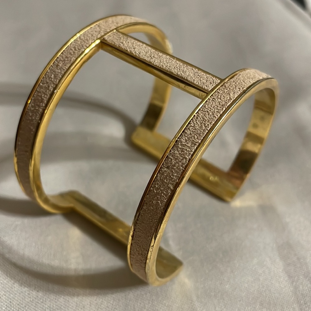 Vince Camuto bracelet